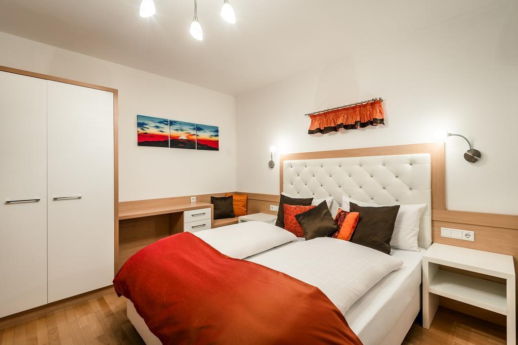Taela Apartments サン・カッシアーノ エクステリア 写真