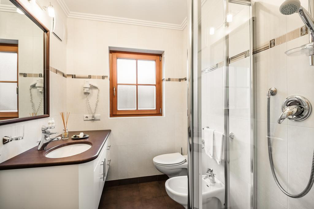 Taela Apartments サン・カッシアーノ エクステリア 写真